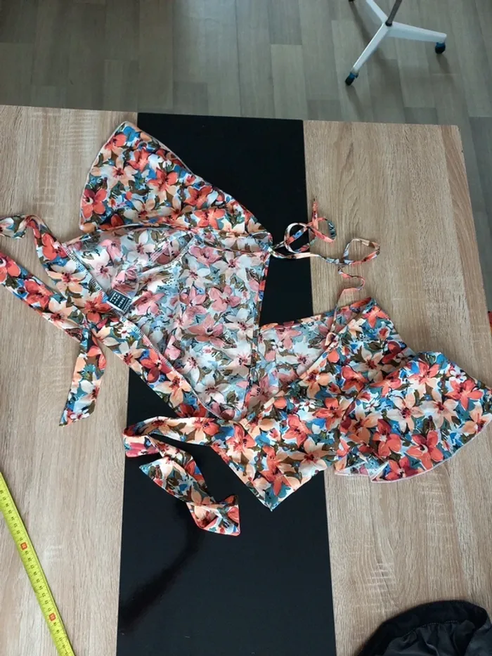 Haut top fleuri T38 - photo numéro 7
