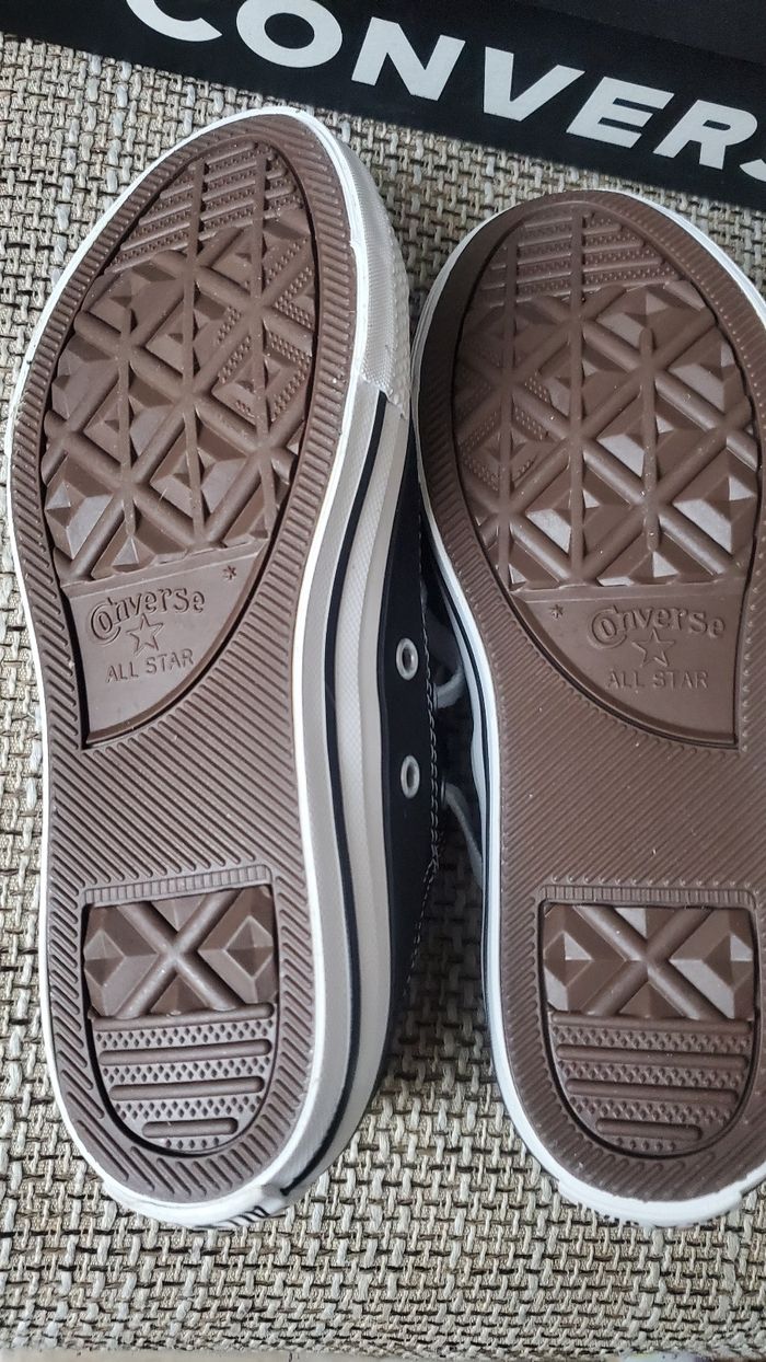CONVERSE NEUVE NOIR T33 15€ - photo numéro 7
