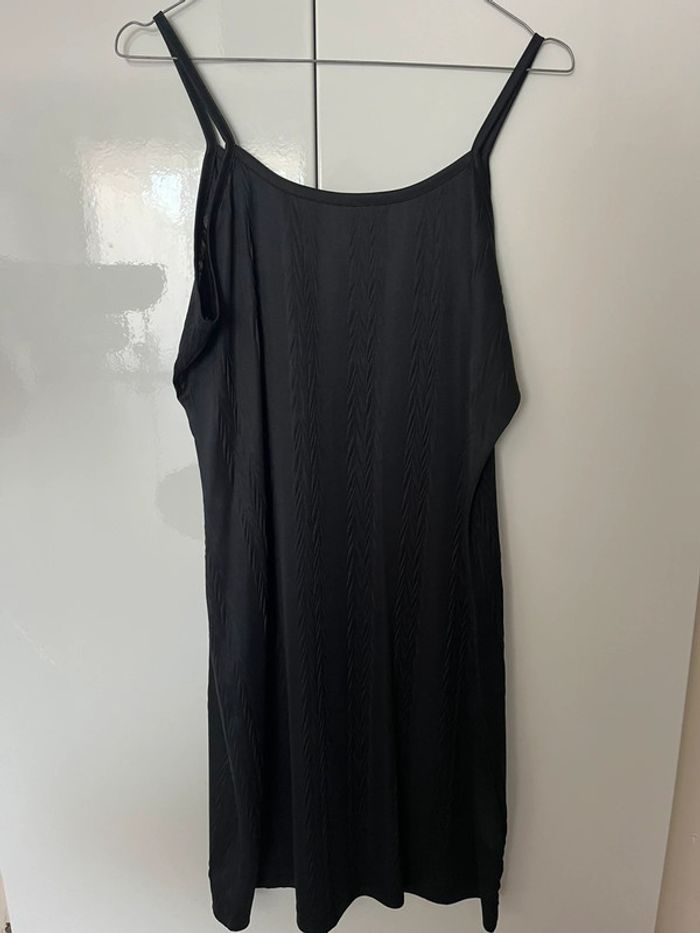 Robe noir taille S marque spider