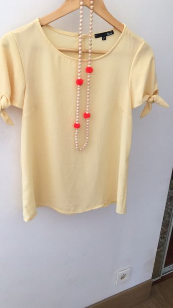 Blouse légère manche courte jaune taille 36 Etam