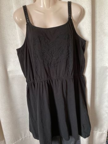 Robe noire bain de soleil broderie totem XL Gémo