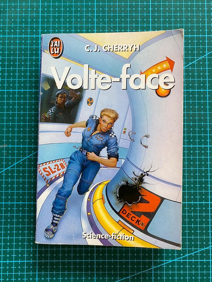 Roman scifi vintage - Volte Face - Cherryh littérature science fiction classique