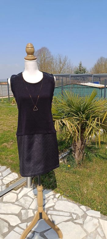 Robe mado et les autres taille 36 avec sautoir