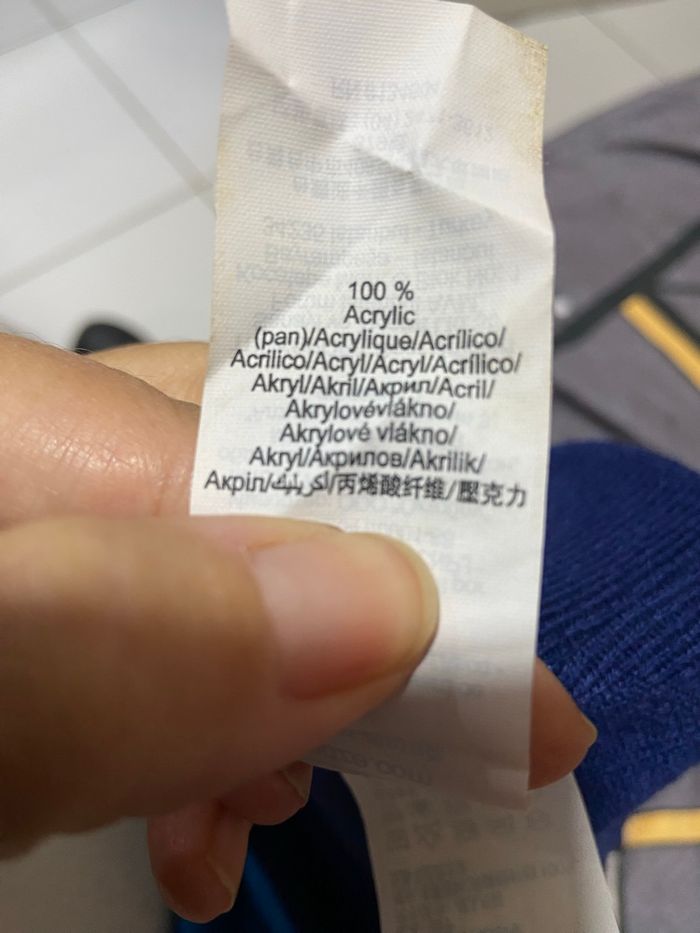 Cache cou garçon - photo numéro 6