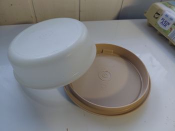 Tupperware boite a camembert ronde fromage vintage 