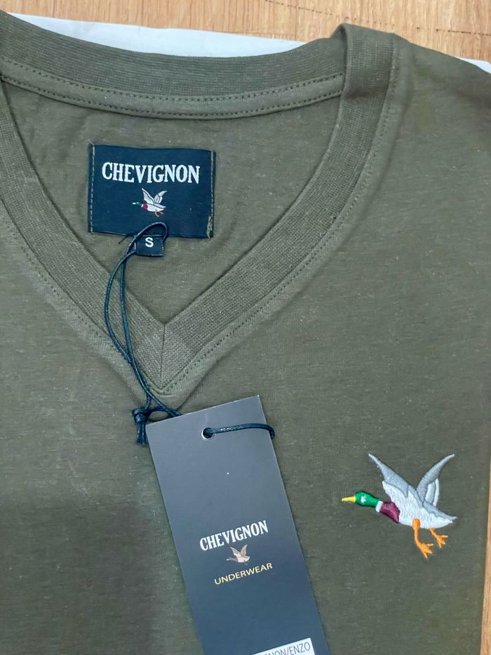 t-shirt chevignon taille S - photo numéro 2