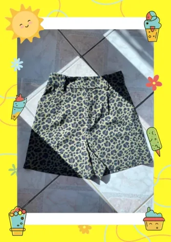 Short Zara vert kaki noir S 36