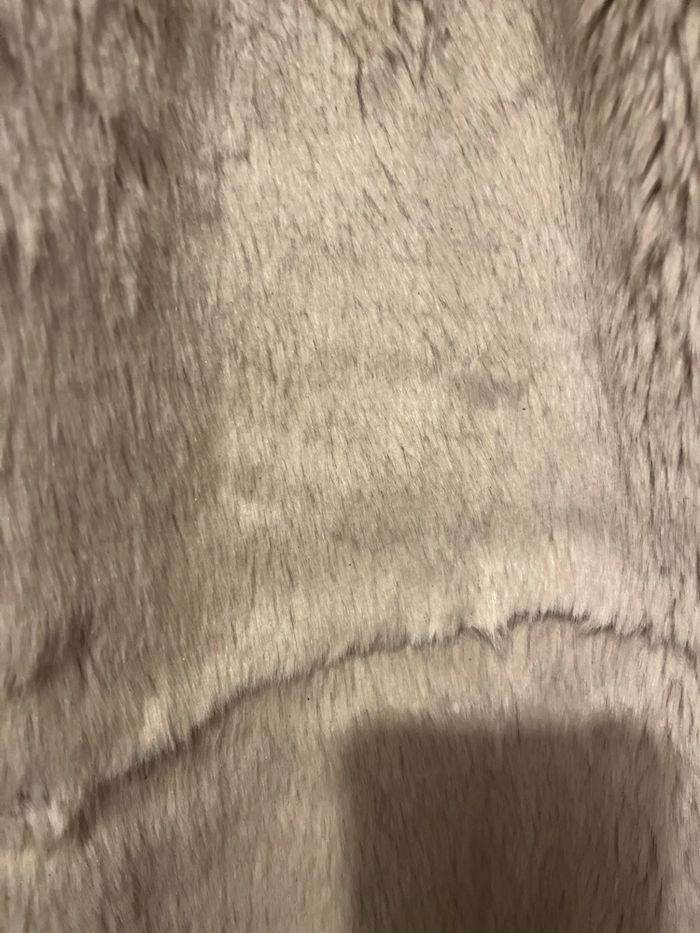 Manteau fausse fourrure - photo numéro 5