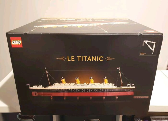 LEGO Titanic 10294. NEUF. Scellé dans sa boîte. - photo numéro 4