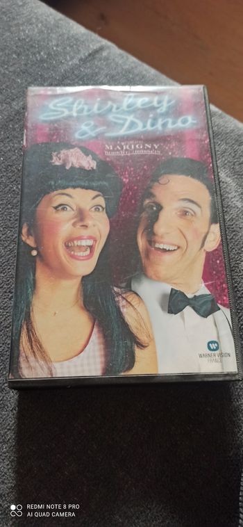 Cassette video Shirley et dino