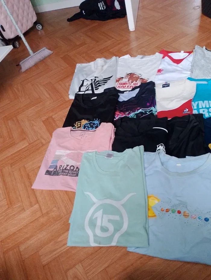 Lot de 14 t-shirts - Taille XL - photo numéro 2