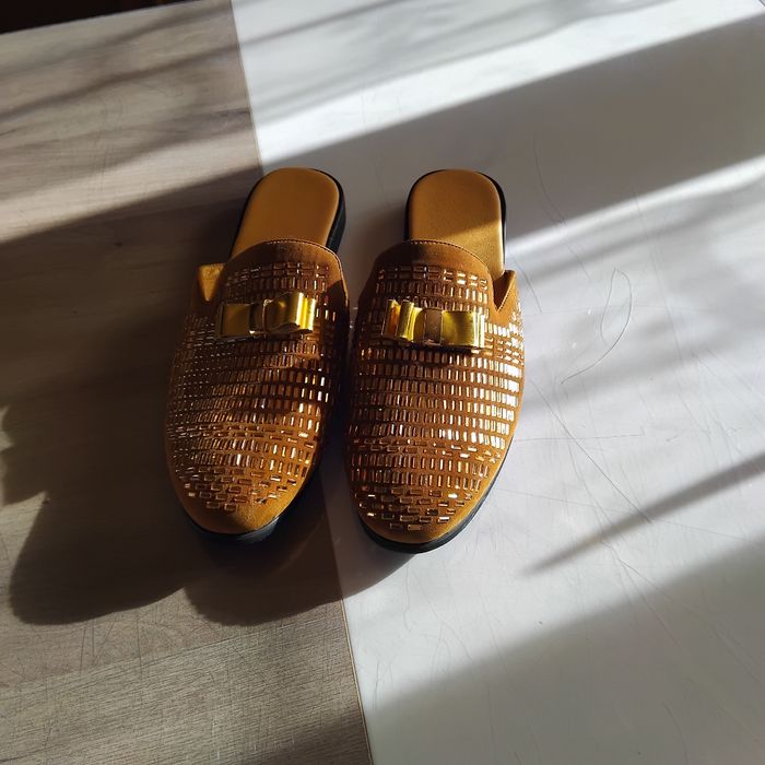 Chaussures ou chaussons - photo numéro 2