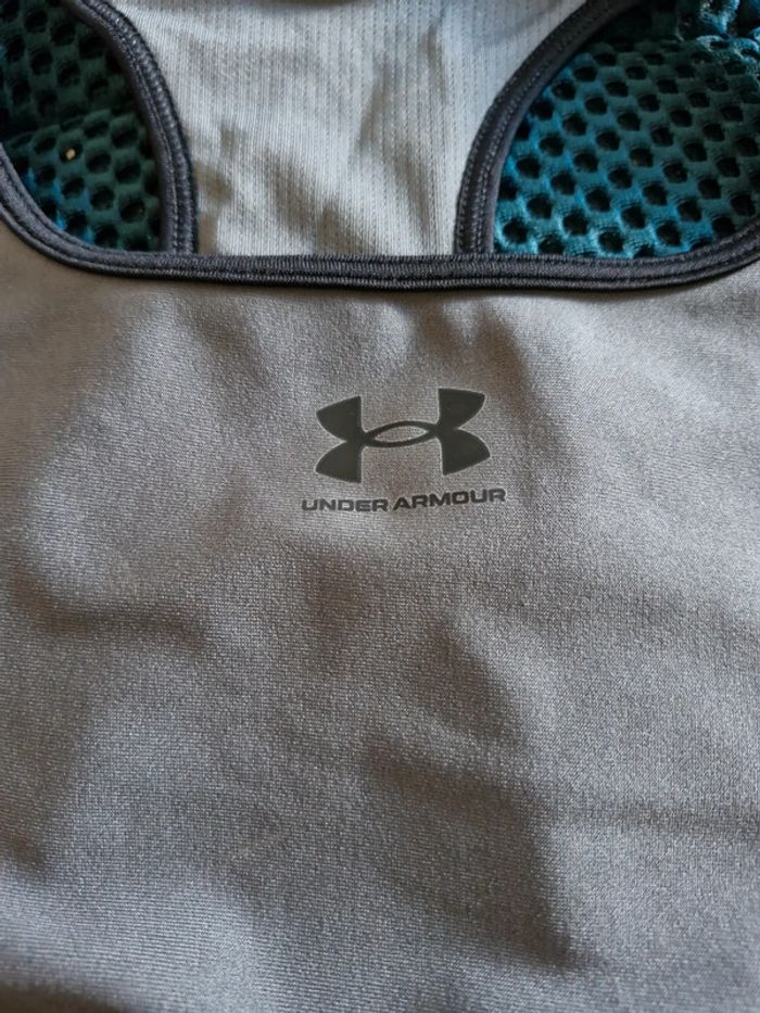 Brassière de sport under armour M - photo numéro 2