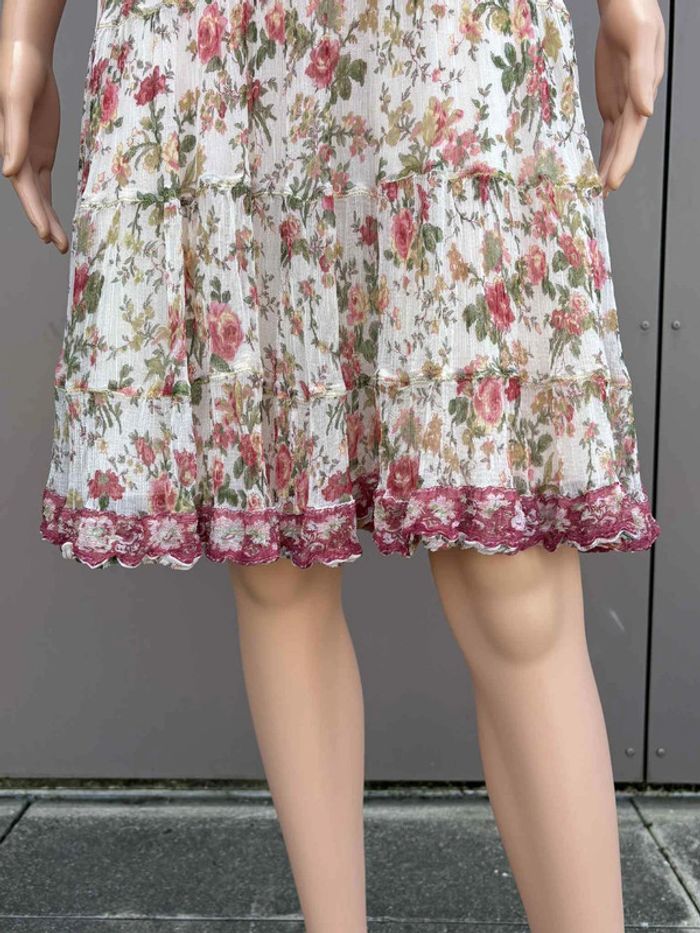 Robe fleurie romantique à dentelle – Taille S – Très bon état - photo numéro 5