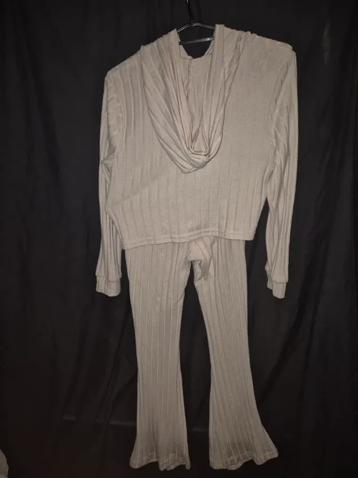Ensemble pantalon - photo numéro 2