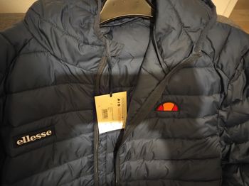 Vest ellesse neuf