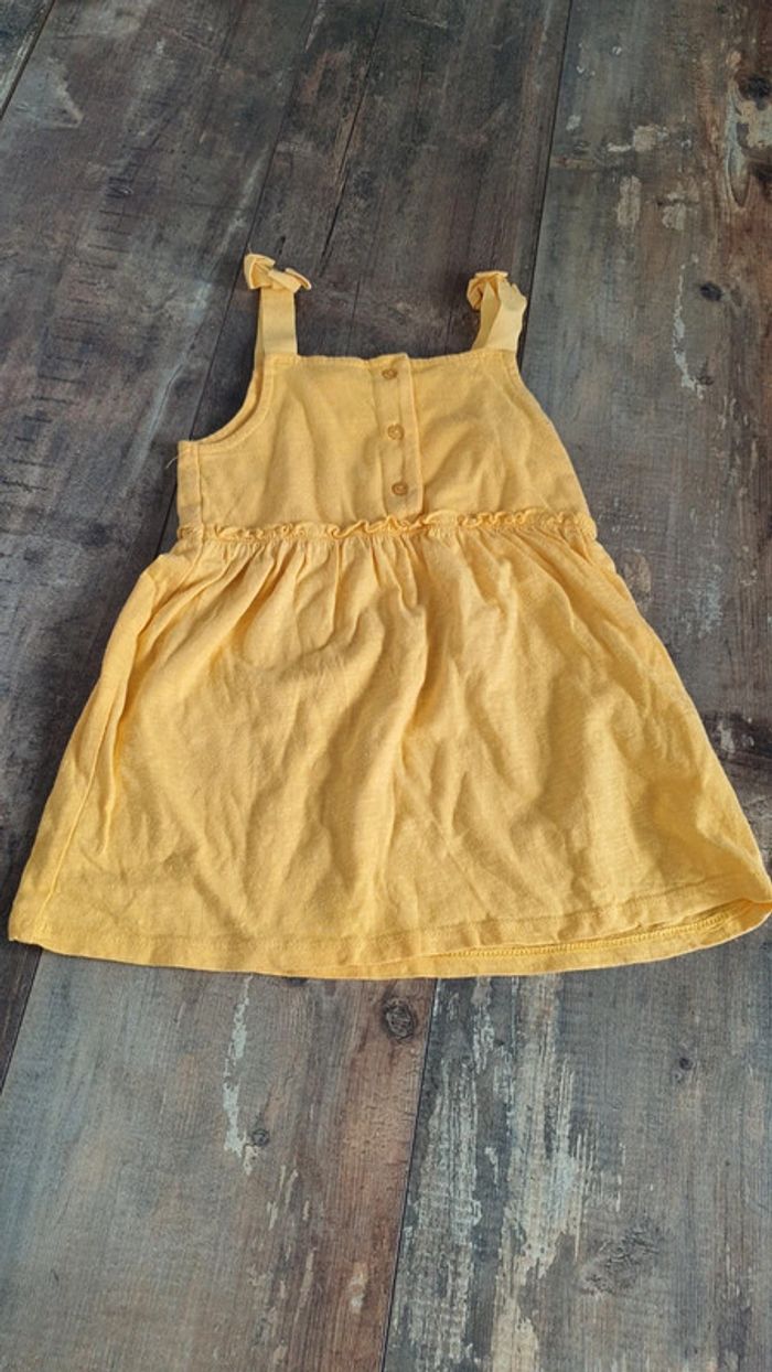 Robe kiabi 18 mois en très bon état