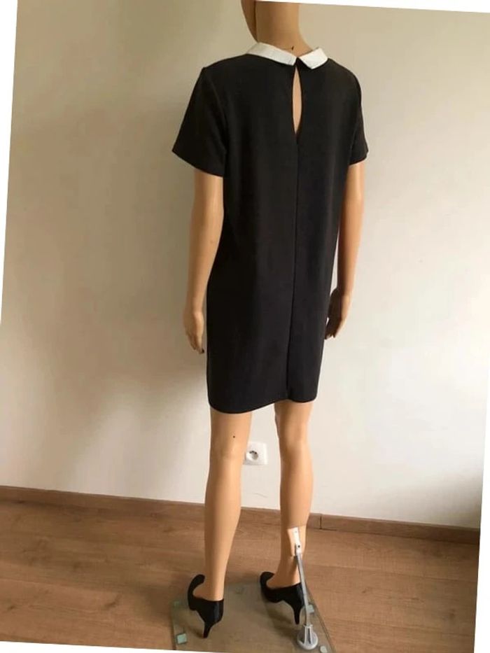 Robe grise avec col Claudine blanc Mango taille M jamais portée - photo numéro 10