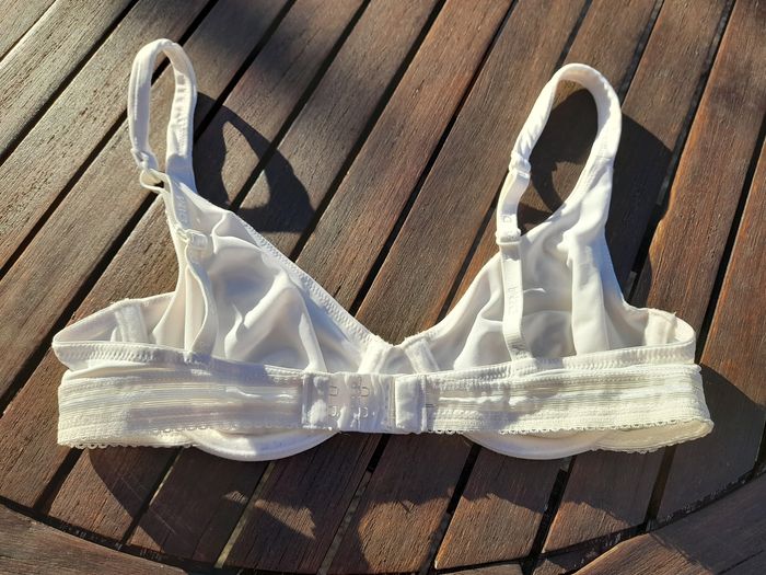 Soutien gorge dim - photo numéro 3