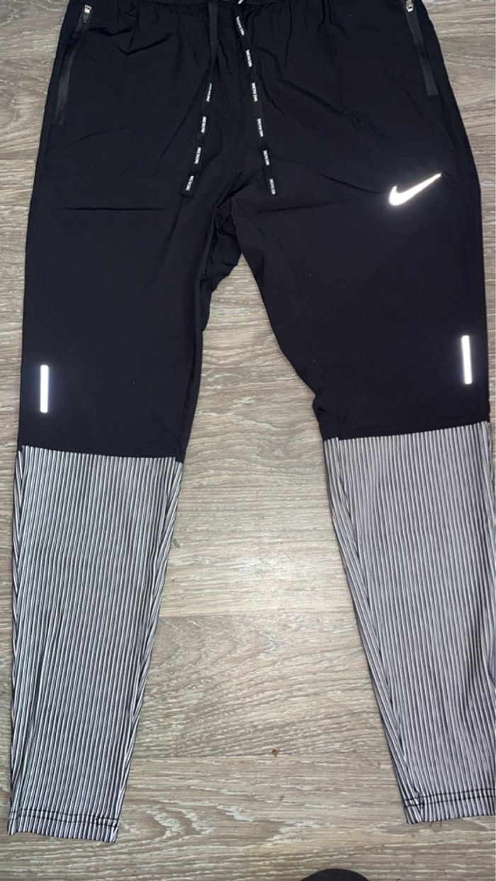 Bas  Nike - photo numéro 3