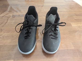 Paire de chaussures/ basket / foot salle pointure 41 Kipsta