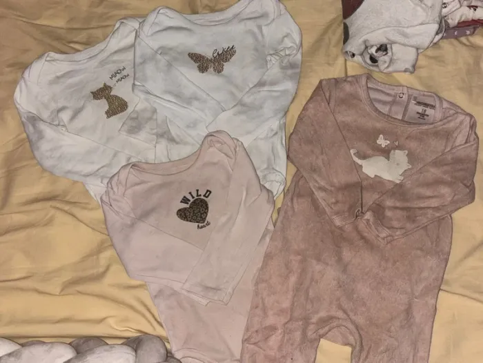 Lot pyjama + bodies