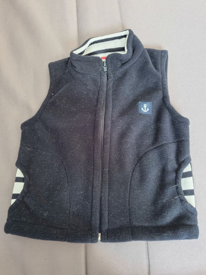Gilet polaire sans manche 2 ans