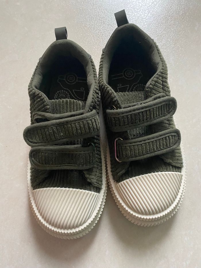 Basket en velours côtelé neuves - photo numéro 2