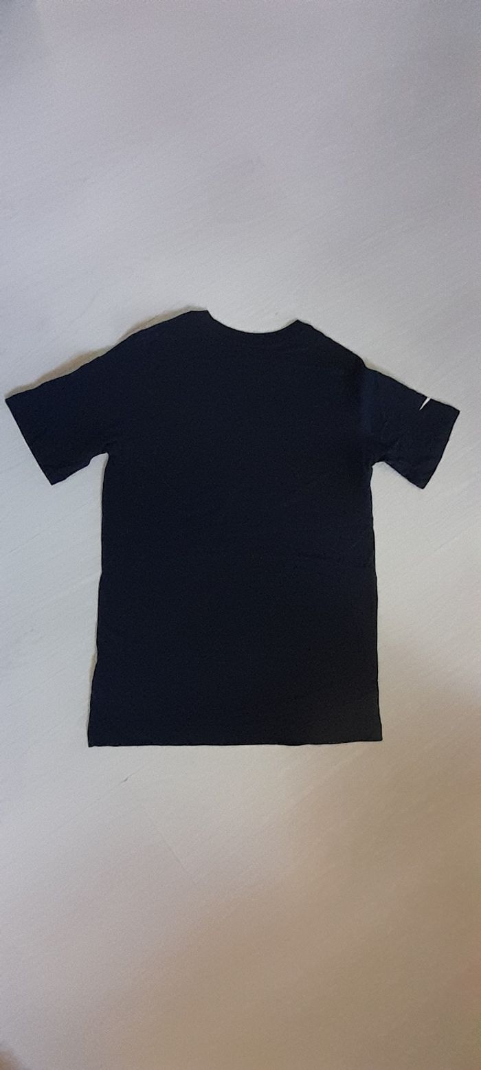 Tee-shirt NIKE taille XL boy ( 13/15 ans) - photo numéro 3