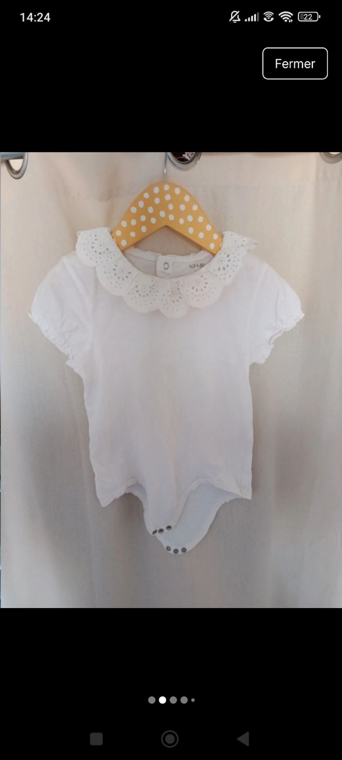 Lot bodys blancs Kiabi 24 mois - photo numéro 2