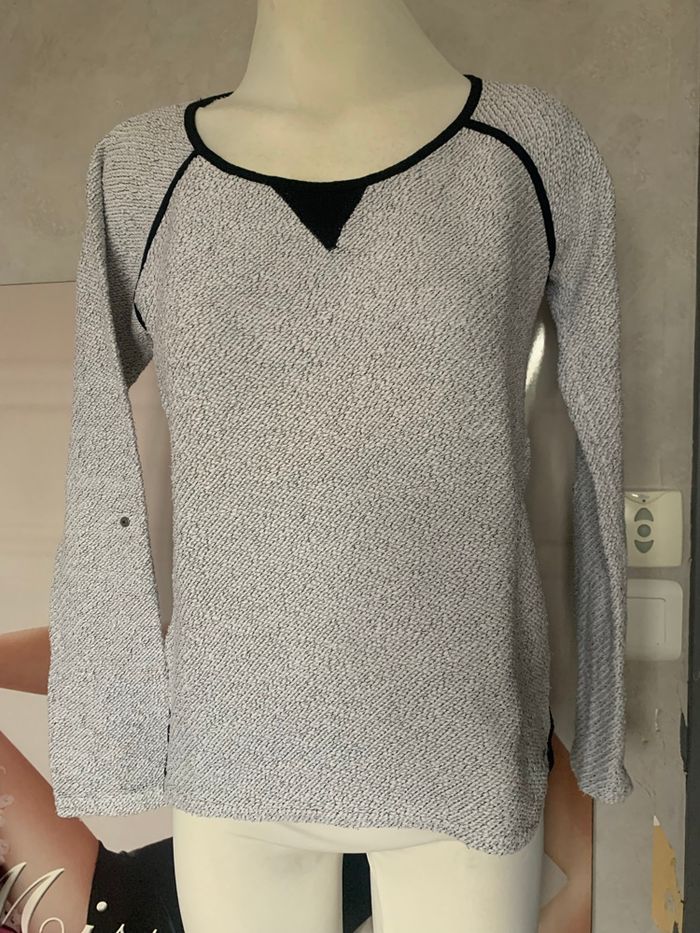 Pull blanc et noir