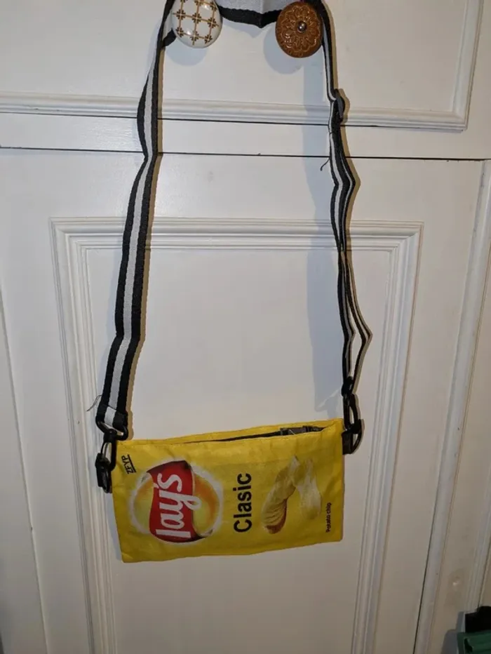 Sac original style paquet de chips Lays NEUF - photo numéro 7