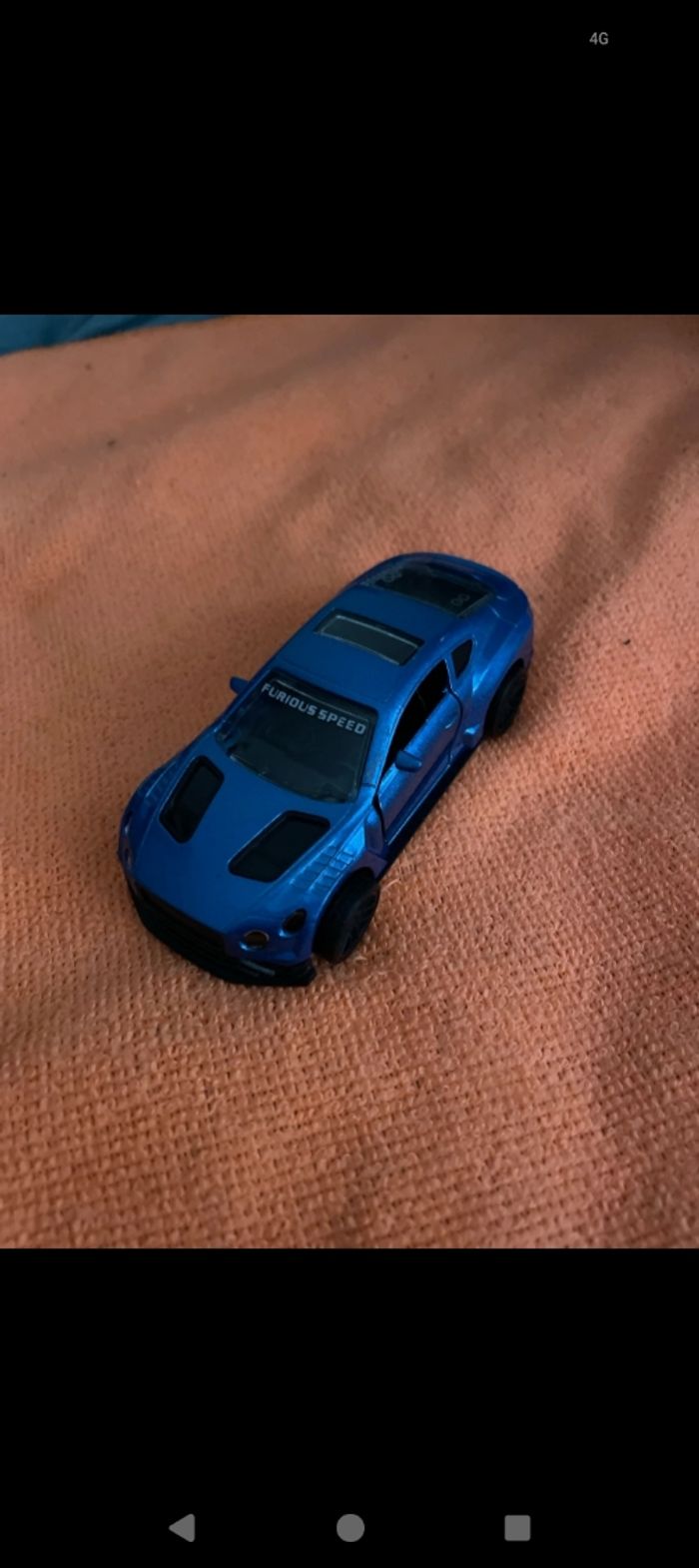 2 petite voiture - photo numéro 3