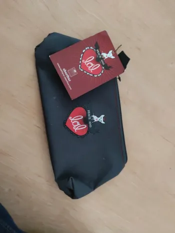 Trousse peace and lol oberthur chien