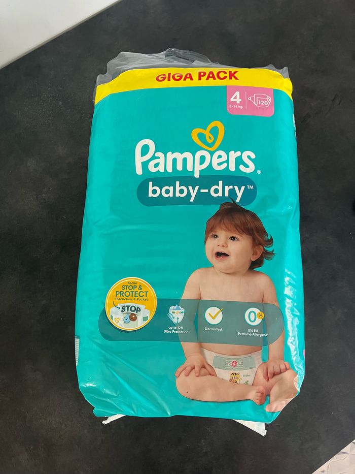 Pack Pampers taille 4