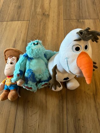 Lot peluches Disney
