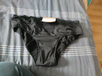 Culotte noire rouge gorge taille 46