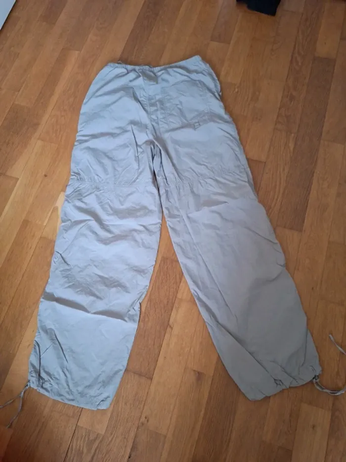 Pantalon gris matière fine jogging - photo numéro 4