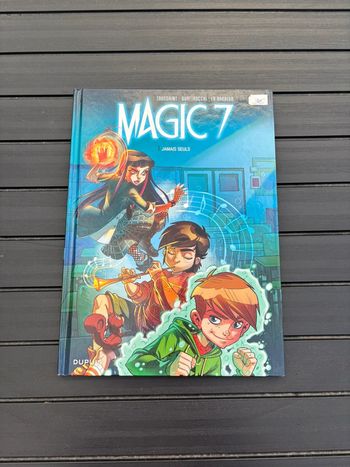 🌺Livre bande-dessinée Magic 7 tome 1 Jamais seuls🌺
