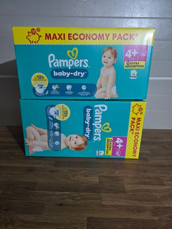 Lot 2 cartons Pampers couches taille 4+ extra absorption 10-15kg  98x2 =196 couches 