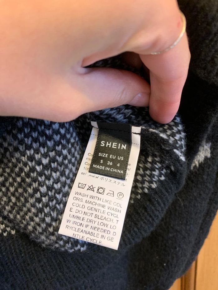 Pull SHEIN - photo numéro 2