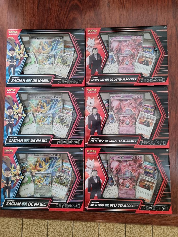 Lot de 6 coffrets Pokemon.