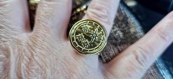 Bague médaille xl étoile cristaux acier inoxydable or marque mile Mila