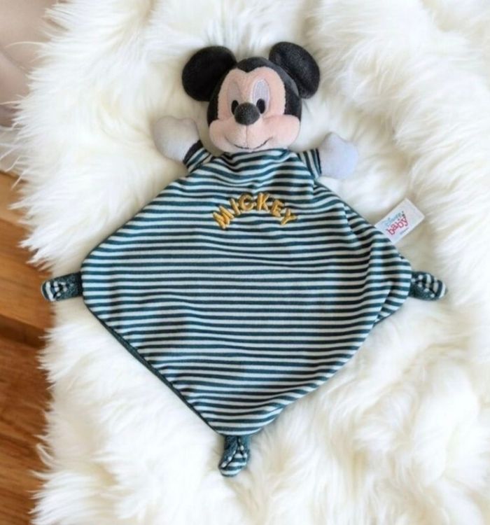 Doudou plat Mickey Brodé vert rayé