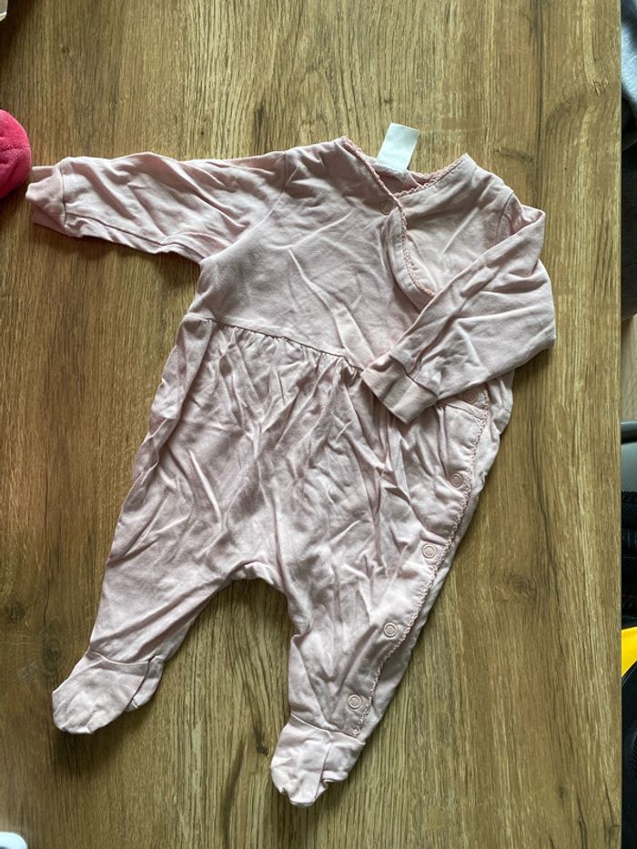 Pyjama rose taille 1/2 mois