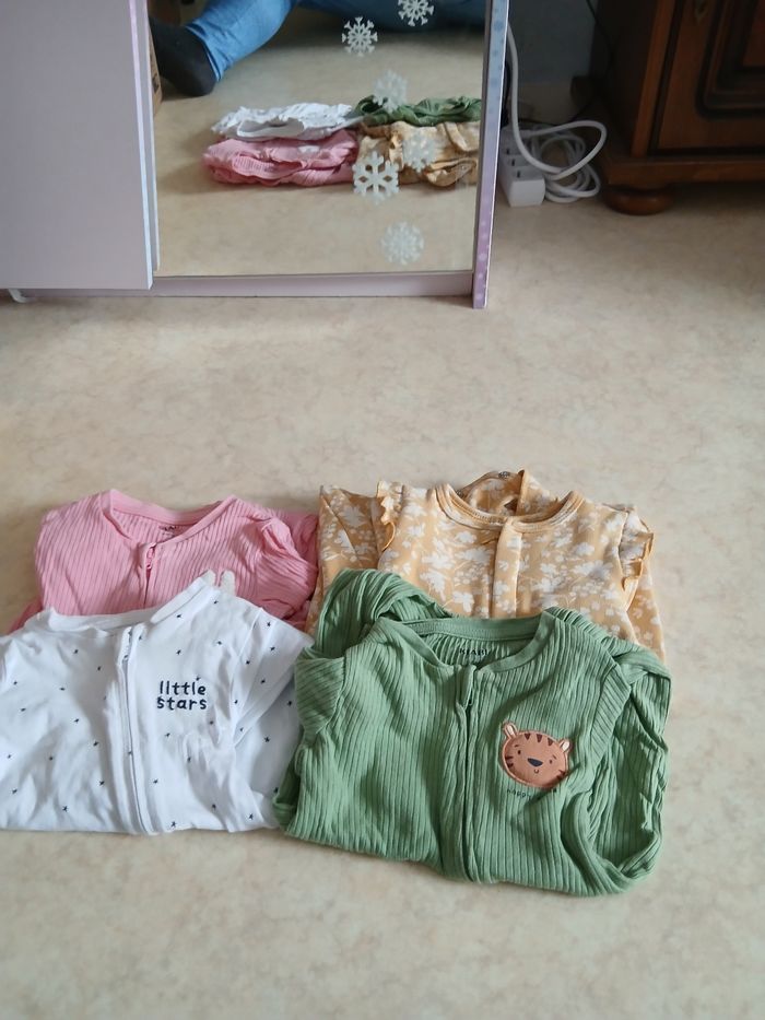 Lot de 4 pyjamas - photo numéro 2