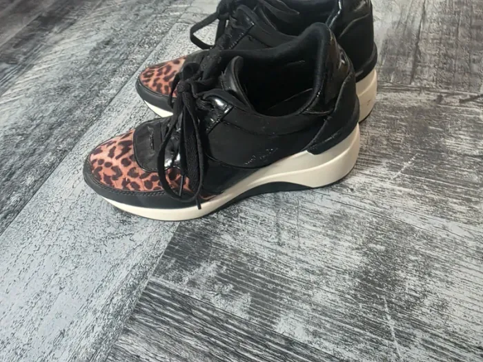 Basket femme noir et leopard - photo numéro 5