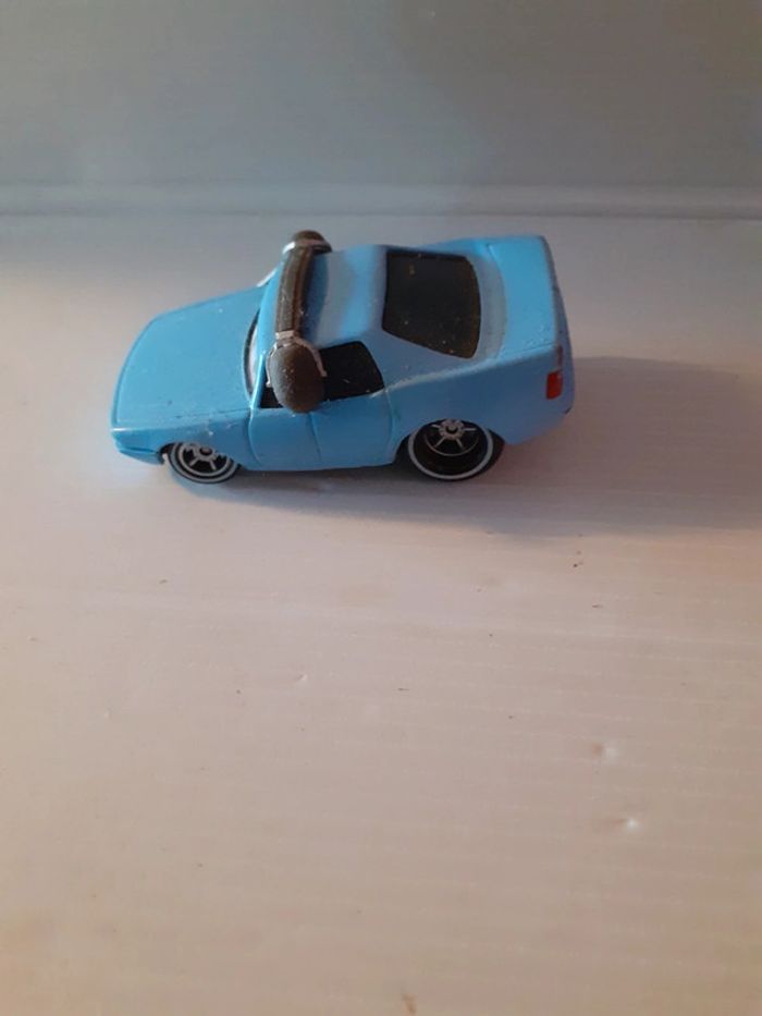 Cars véhicule d'écurie - photo numéro 3