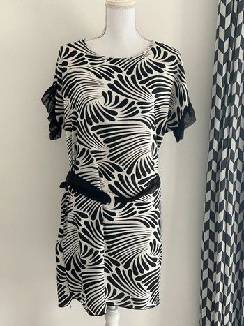 Robe noir et blanche