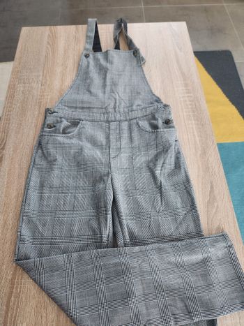 Salopette à carreaux